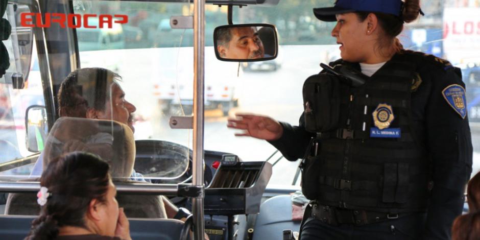 Con cámaras y policías a bordo de transportes, buscan combatir delincuencia en CDMX