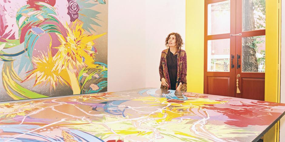 Exhibe Fernanda Brunet sus explosiones de color