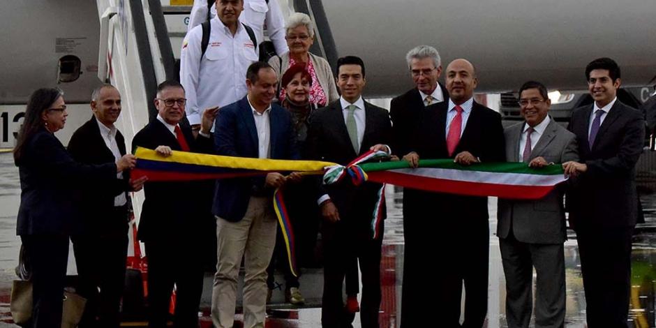 Arriba al aeropuerto de Toluca primer vuelo procedente de Venezuela