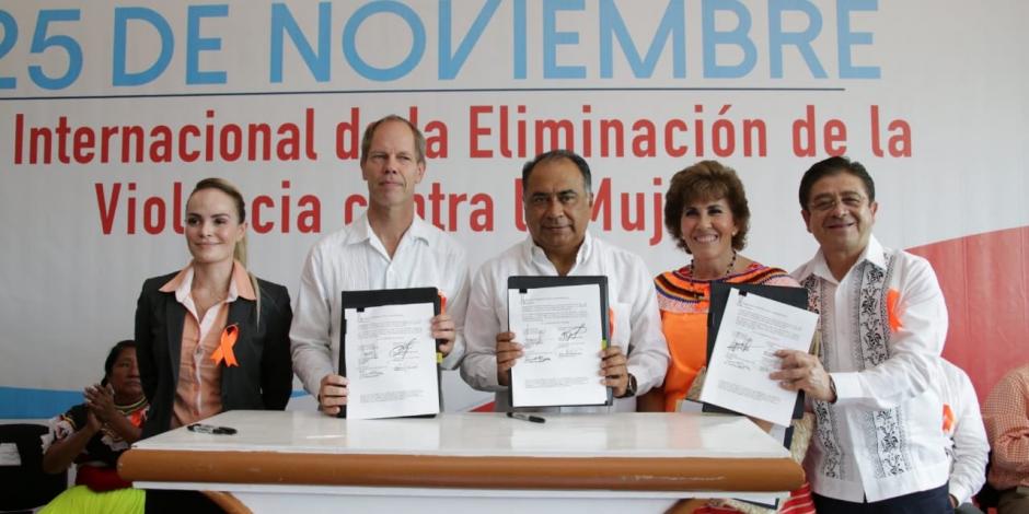 Guerrero firma convenio para implementar la perspectiva de género en educación básica