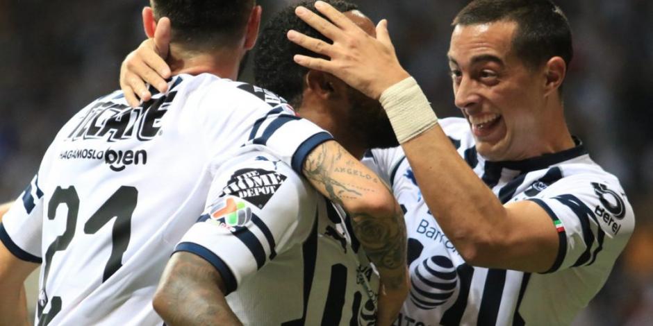 Monterrey toma ventaja mínima sobre Tigres en ida de las semifinales