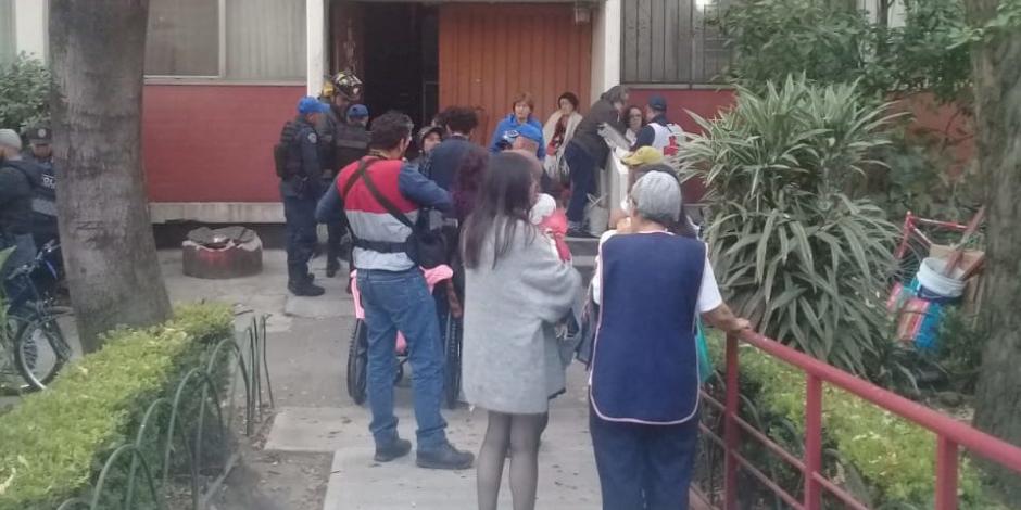 Mueren dos adultos mayores y su perro por intoxicación de gas en Tlatelolco