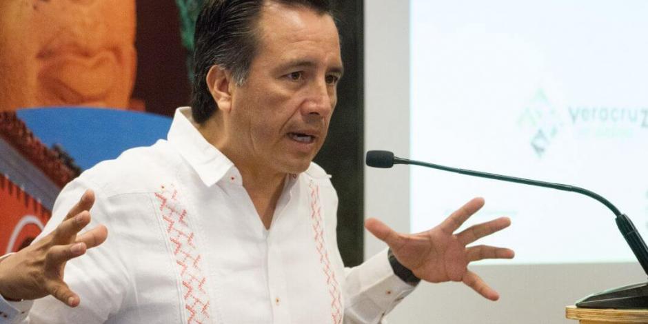 Cuitláhuac García ofrece disculpas a pensionados agraviados en 2015