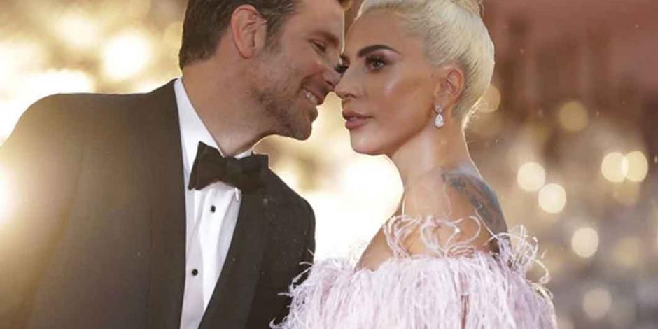 Lady Gaga y Bradley Cooper ya viven juntos, asegura revista In Touch