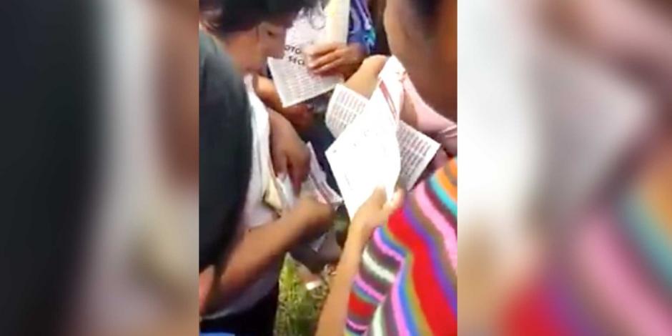 VIDEO: Evidencian irregularidades en asamblea de Morena en Tuxtepec