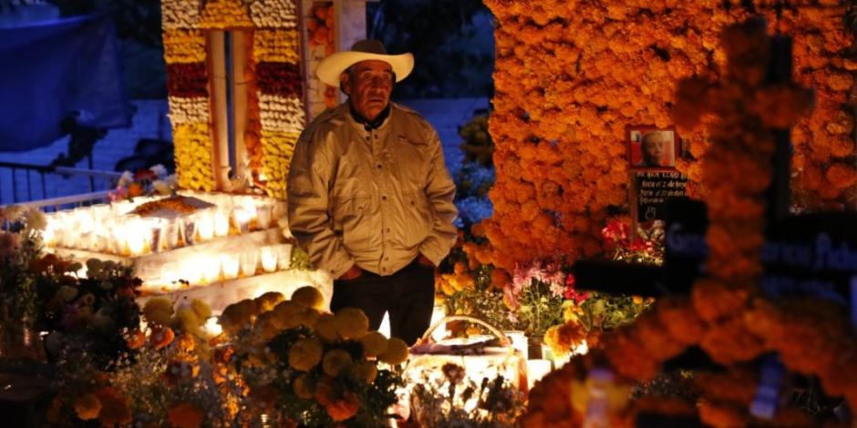 Dispondrán turistas de apoyo móvil en Noche de Ánimas en Michoacán