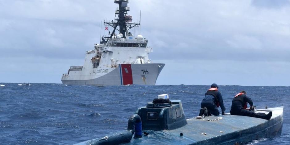 VIDEO: Guardia Costera intercepta narcosubmarino con 7 tons. de cocaína