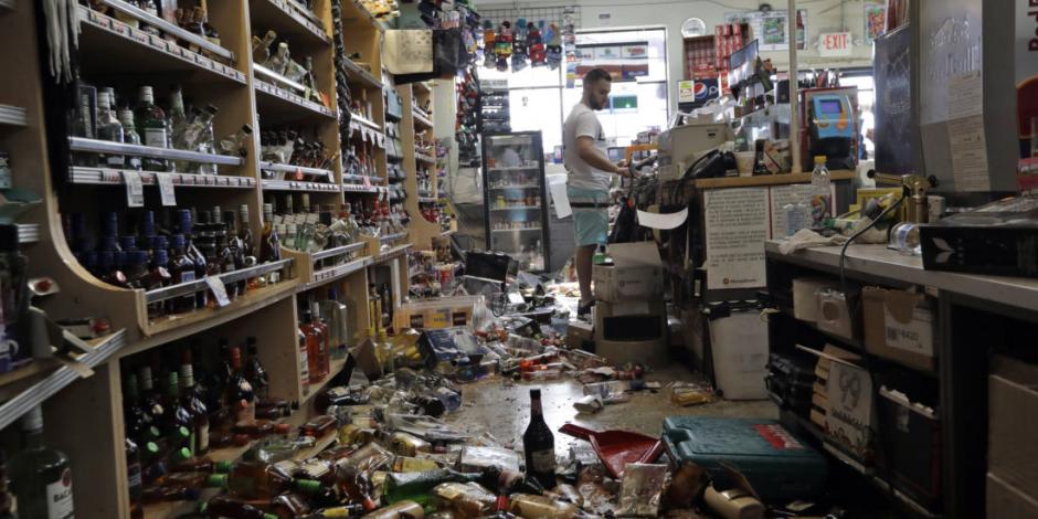 FOTOS Y VIDEOS: Estiman daños tras sismo de 7.1 en California