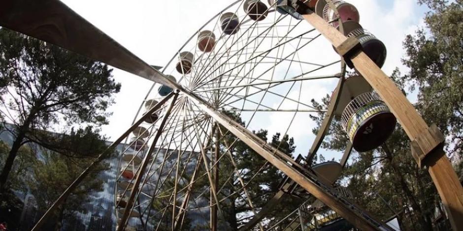 Menor sufre accidente en Six Flags; parque lo culpa por violar reglas del juego