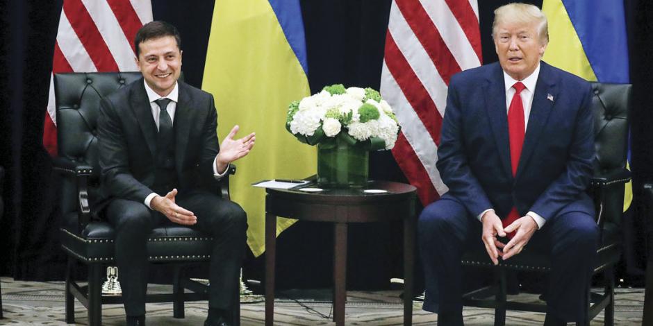 Trump abre conversación y se incrimina; evidencia presión a Ucrania para indagar a Biden