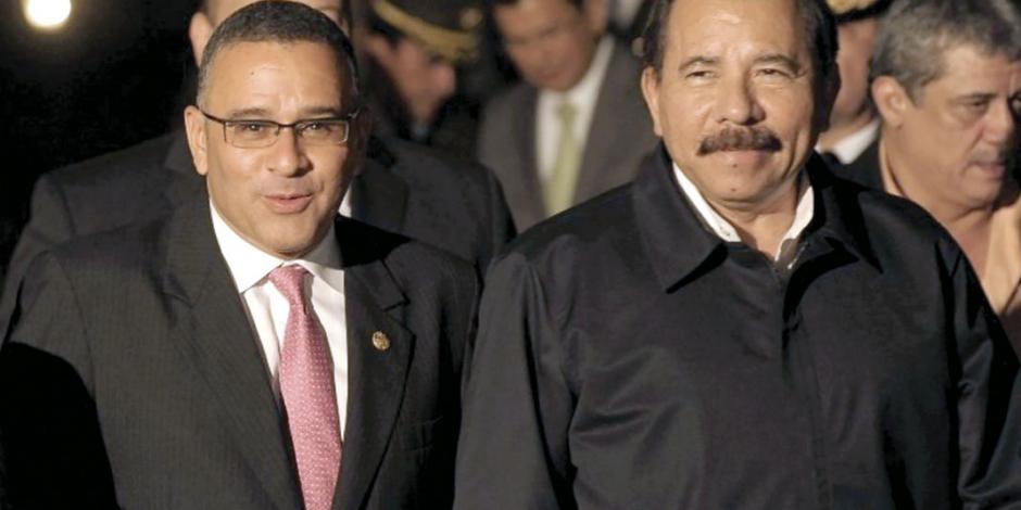 Blinda Ortega a exlíder salvadoreño prófugo