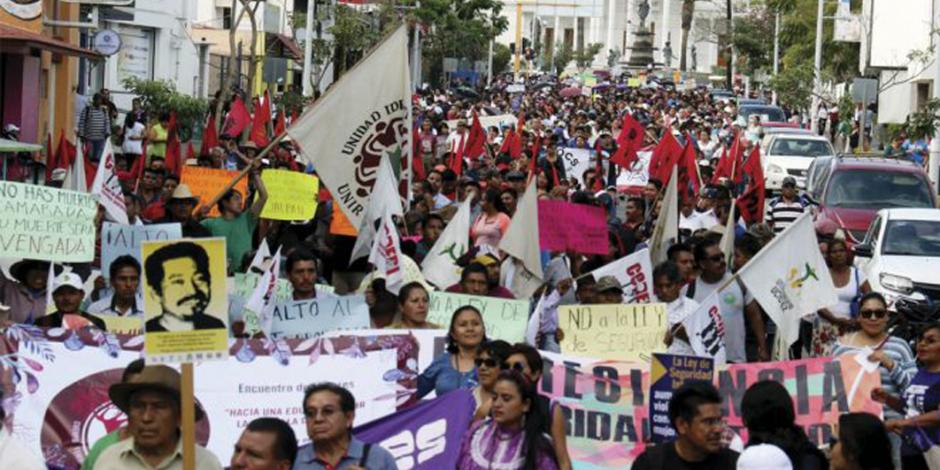 Primero CNTE de Michoacán y ahora sección 22 de Oaxaca se va a paro