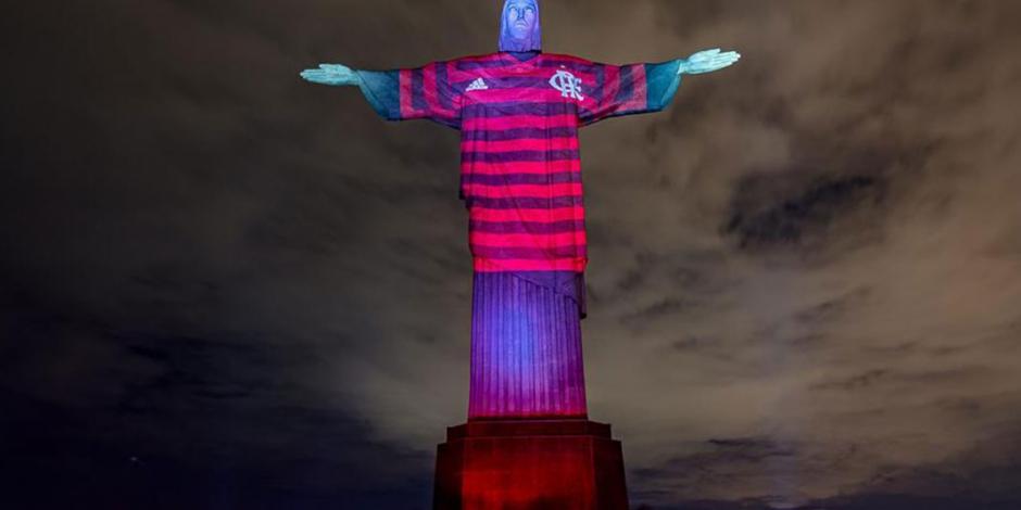 Cristo Redentor se pone el jersey del Flamengo y se vuelve viral (FOTOS)