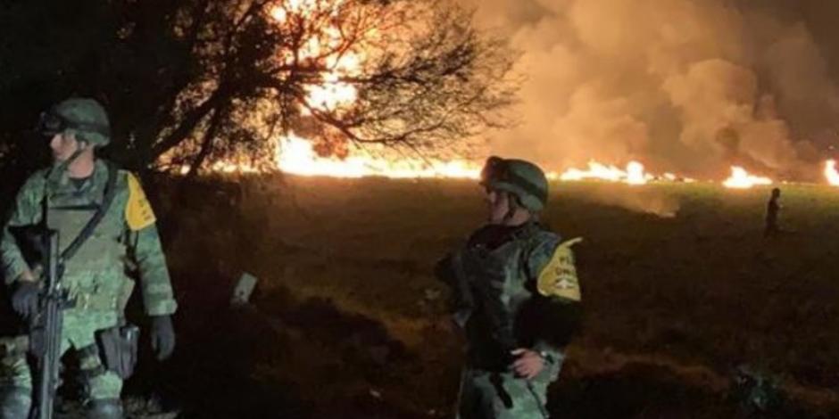 Activan Plan DN-III tras explosión en ducto de Pemex en Tlahuelilpan