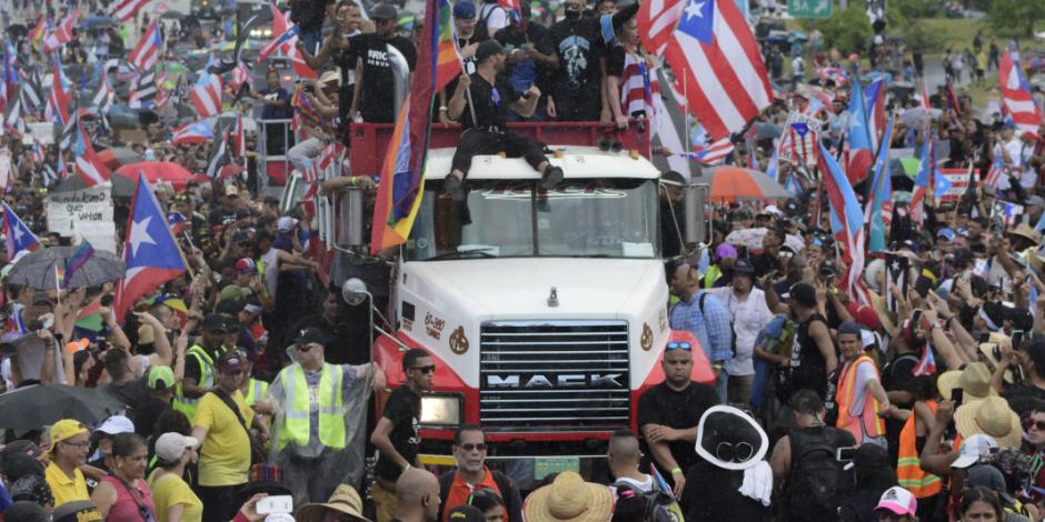 Los mensajes del gobernador de Puerto Rico que desataron protestas en su contra