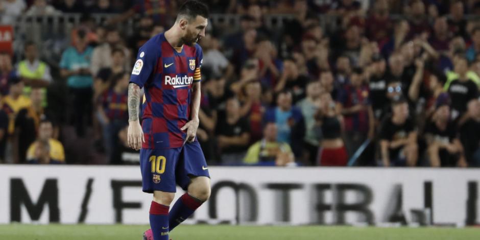 Lionel Messi sufre lesión en muslo izquierdo, pero se desconoce gravedad