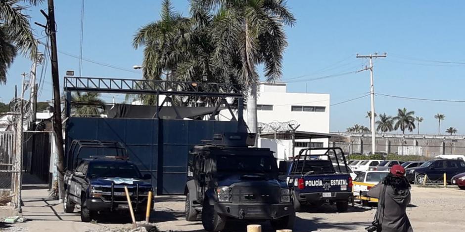 Destituyen a director de penal de Culiacán tras fuga masiva de reos
