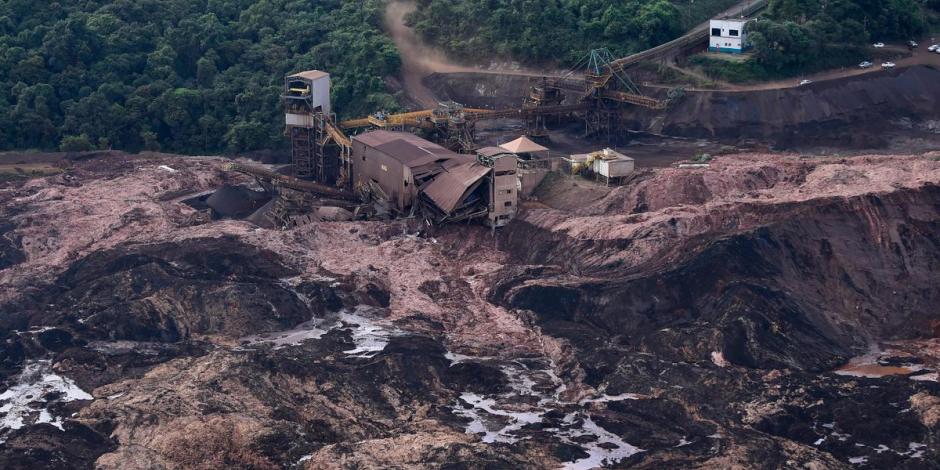 FOTOS y VIDEOS: Suman 40 muertos por colapso de presa en Brasil