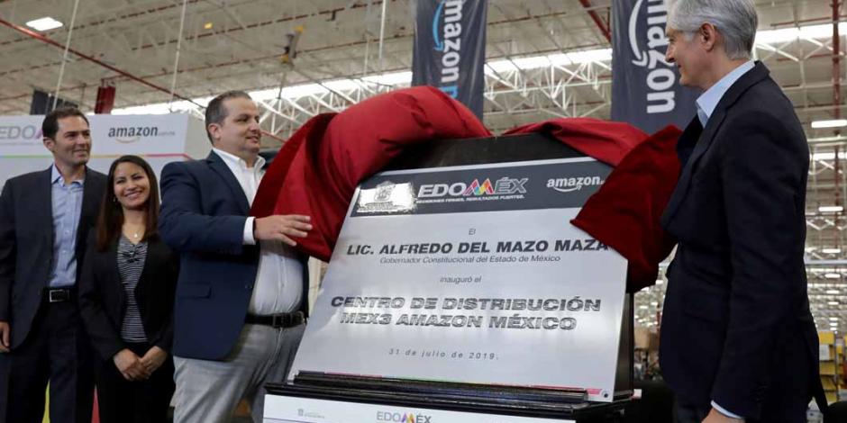 Inaugura Del Mazo centro de distribución de Amazon en el Edomex