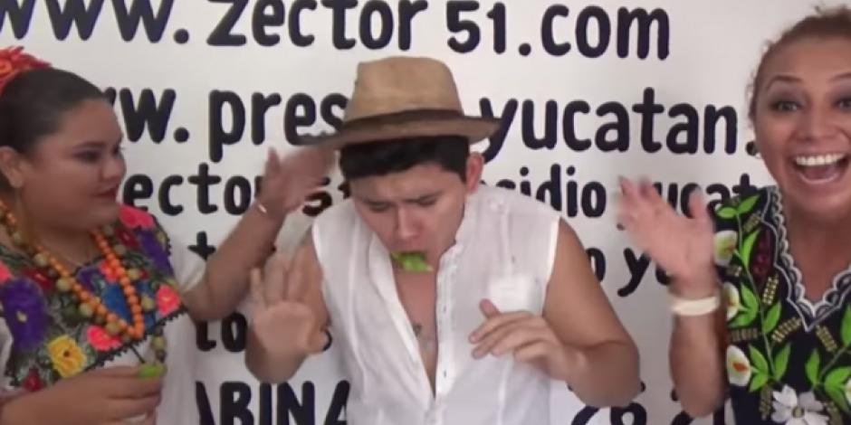 Youtuber es hospitalizado tras comer chile habanero (VIDEO)