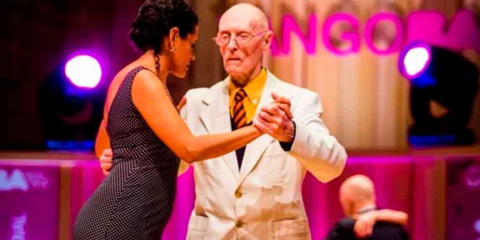 HISTORIA: Con 99 años, veterano de guerra cumple sueño en el Mundial de Tango
