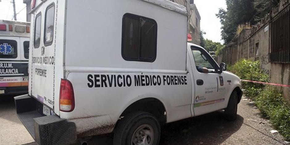 Encuentran 5 cuerpos en un auto afuera de oficinas de Policía en Coahuila