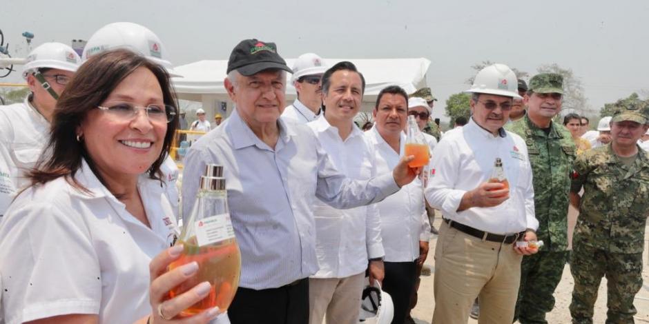 Que Pemex vuelva a ser pilar del presupuesto nacional en 2022, planea AMLO