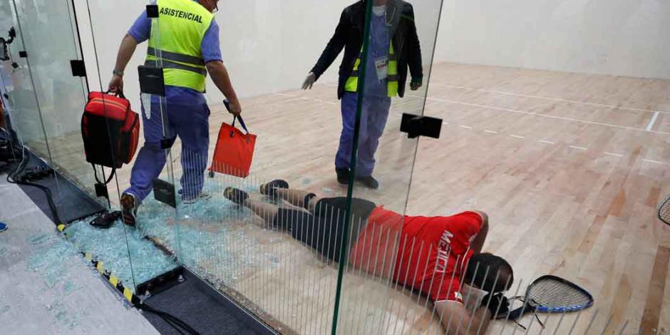 ¡CRISTALAZO! Raquetbolista mexicano sufre accidente en Panamericanos