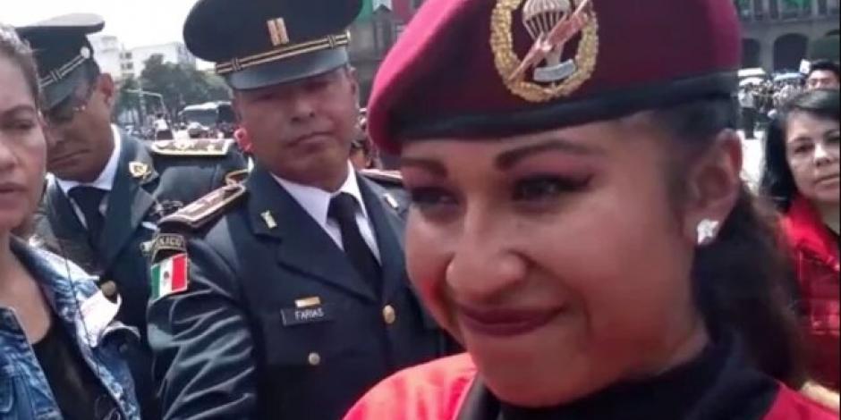 Conoce a Cecilia Canto, primera mujer paracaidista en el Desfile Militar