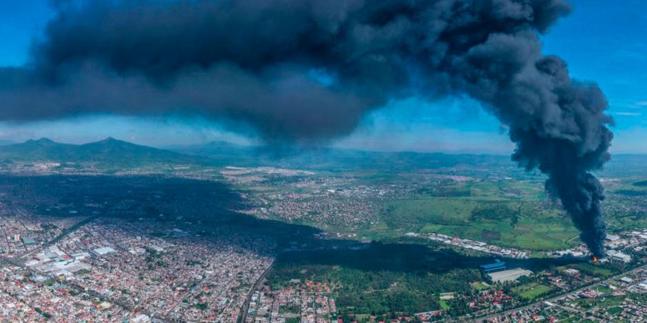 VIDEOS: Controlan 70% del incendio en Ciudad Industrial, de Morelia