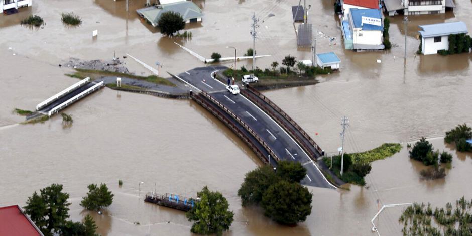Tifón "Hagibis" deja al menos 19 muertos en Japón; cancelan 800 vuelos