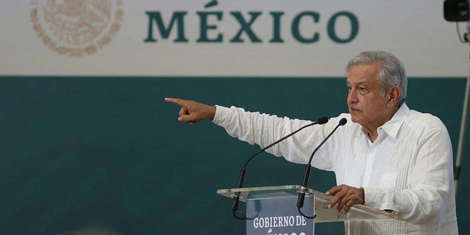 Anuncia López Obrador censo de maestros para evitar “aviadores”