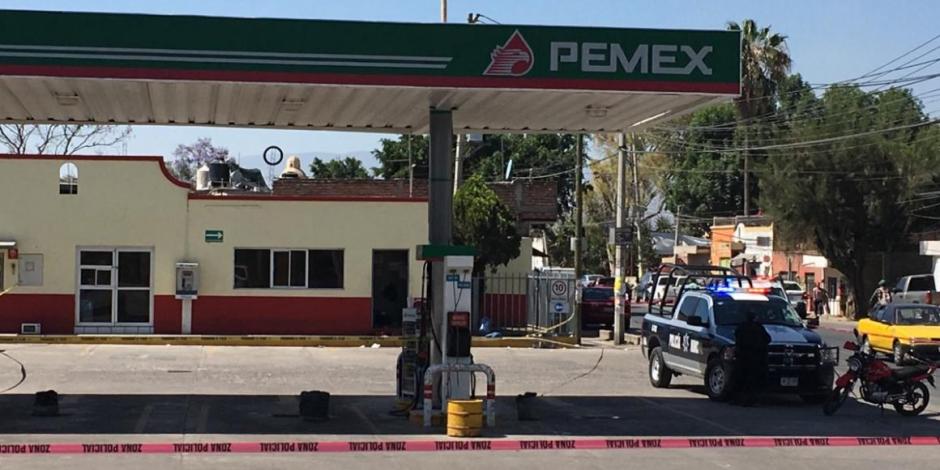 Policía trata de evitar asalto y lo asesinan con su propia arma en Jalisco