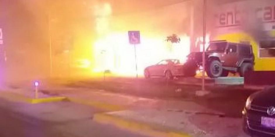Incendian negocio de renta de autos de lujo en Cancún
