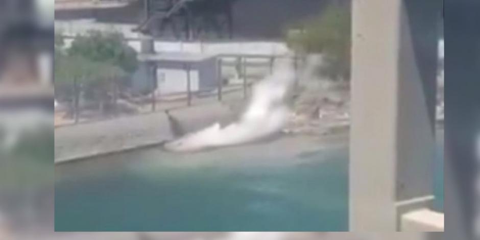 VIDEO: Derrama Grupo México tres mil litros de ácido en Mar de Cortés