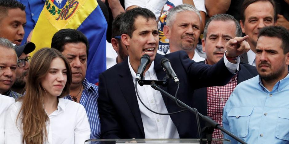 Juan Guaidó convoca a burócratas a paro general escalonado