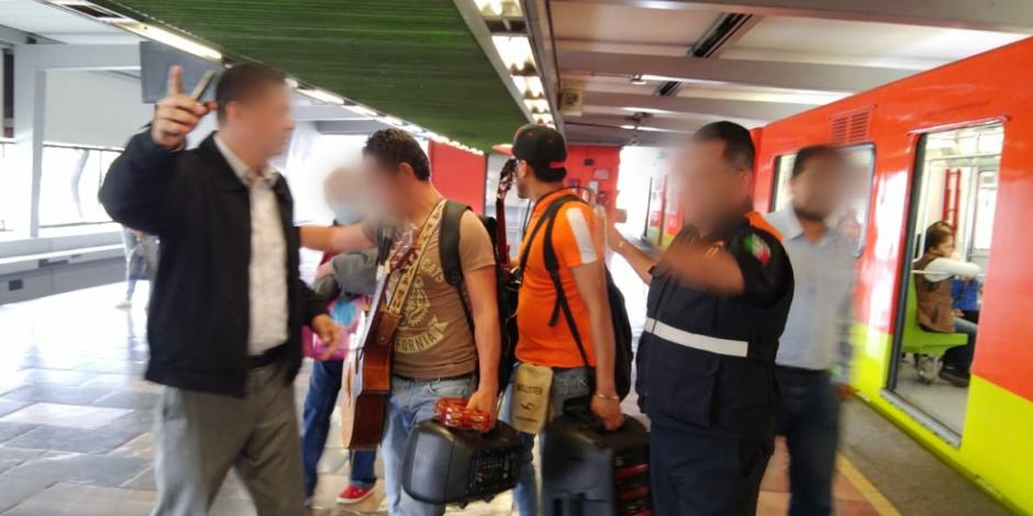 Remiten a 20 vagoneros al Cívico por ambulantaje en el Metro