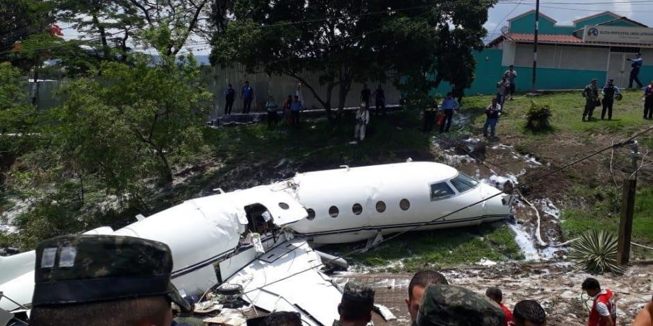 Deja 9 heridos accidente de avión en Honduras