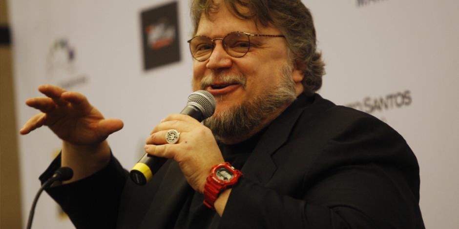 VIDEO: Guillermo del Toro ofrece clase magistral en el FICG