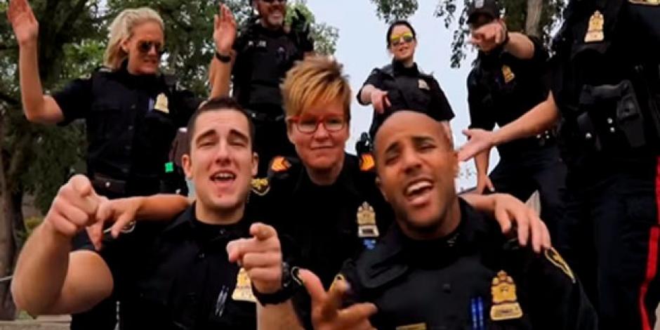 VIDEO: Policías de Canadá bailan y cantan a ritmo de los Backstreet Boys