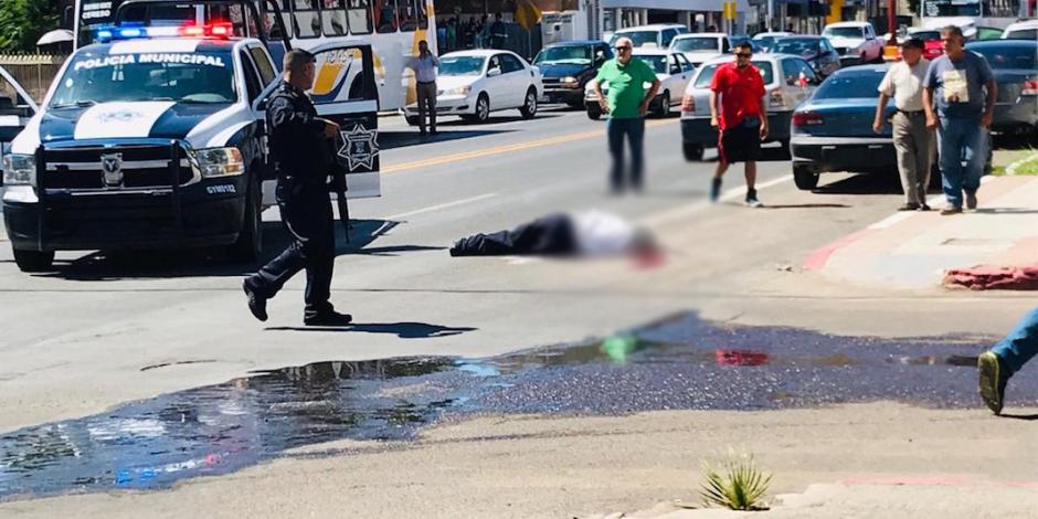 Sicarios emboscan y matan a cinco policías en Sonora