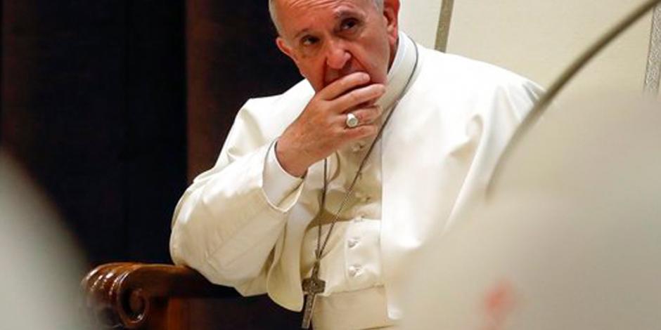 Papa acepta renuncias de dos obispos por pedofilia