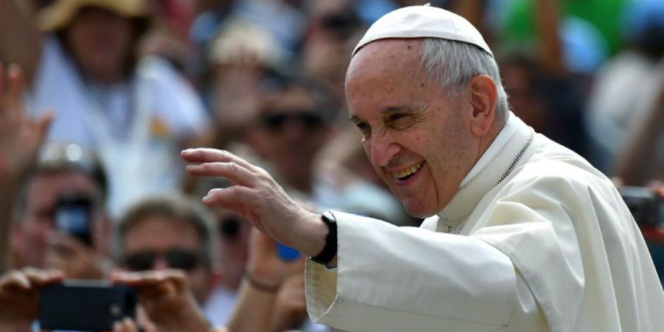 VIDEO: Con este objeto, chilenos agredieron a Papa Francisco