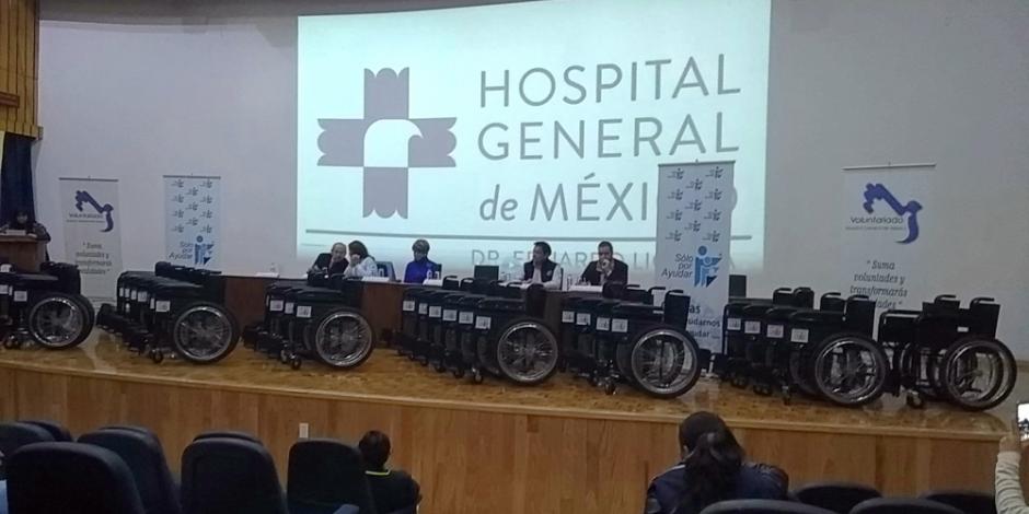 Donan sillas de ruedas e instrumental quirúrgico a instituciones de Sector Salud