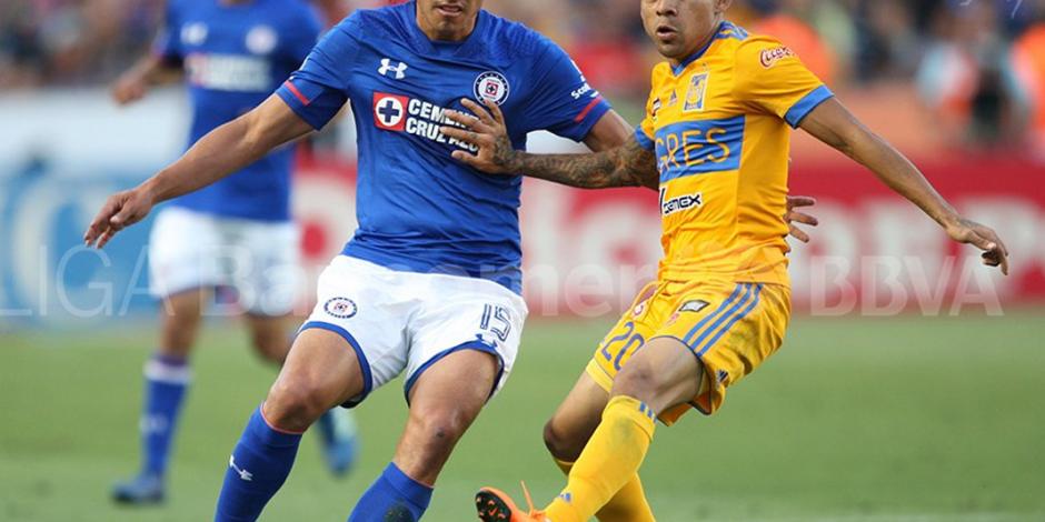 Cruz Azul empata 2-2 con Tigres, mantiene esperanza de llegar a liguilla