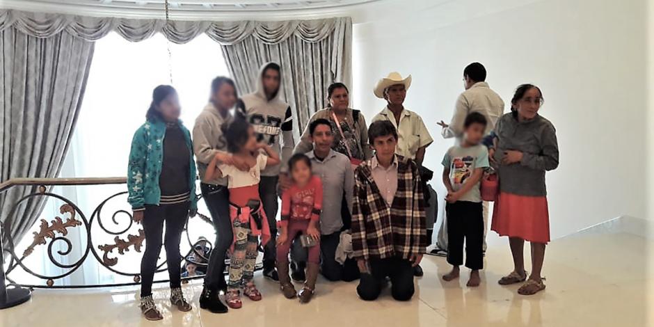 Una familia de Guerrero visitó Los Pinos y su foto se viralizó