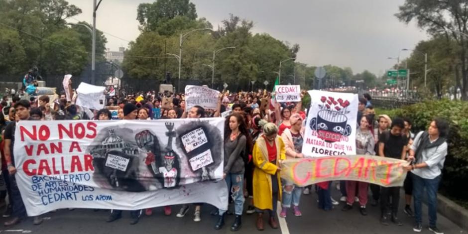 FOTOS Y VIDEOS: A 50 años de la Marcha del Silencio, estudiantes se manifiestan en las calles