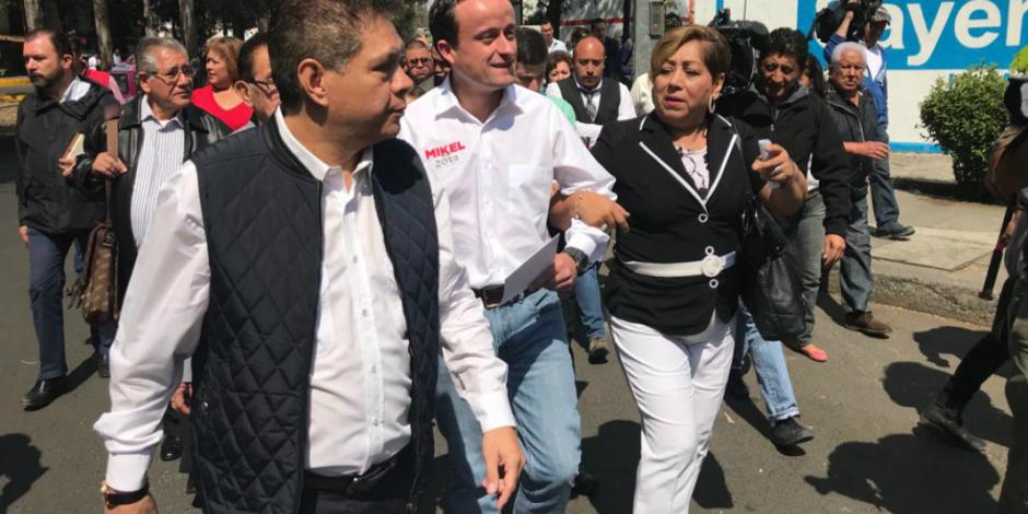 Arriola afirma que invertirá en seguridad al recorrer la delegación Azcapotzalco