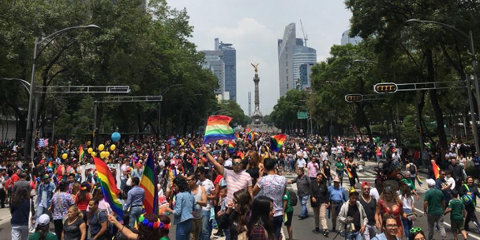 Arranca marcha gay del Ángel de la Independencia