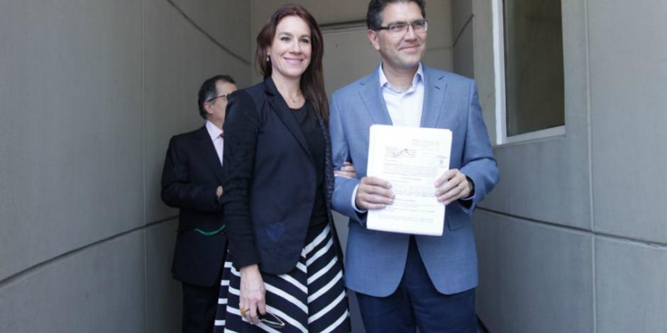 Impugna Ríos Piter rechazo del INE a su candidatura independiente